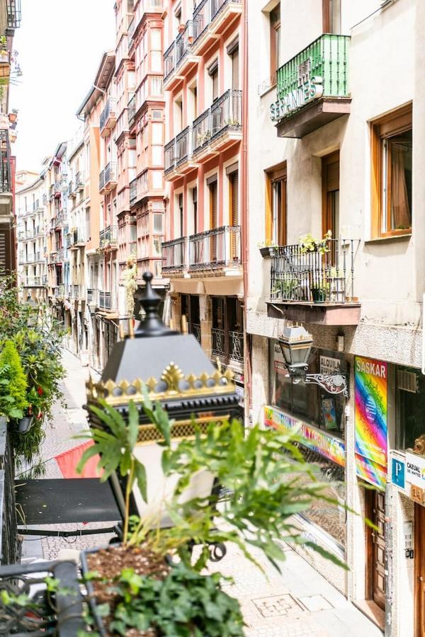 Siete Calles / Bilbao Art Exterior foto